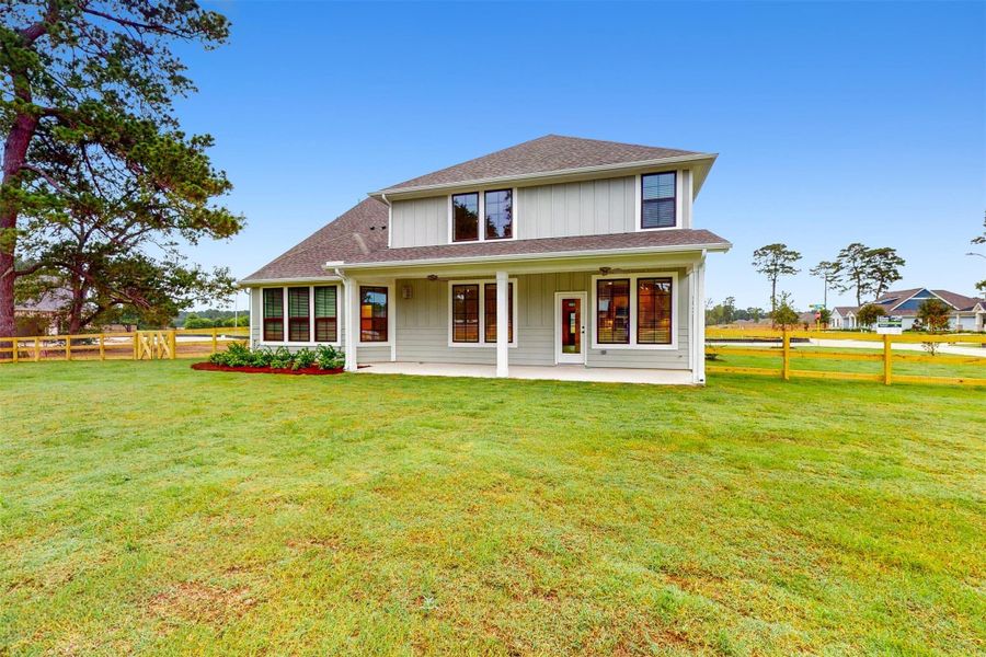 Front exterior of a new home in Sorella, Tomball, TX, highlighting curb appeal (Image 20).
