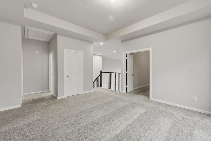 Spacious, unfurnished interior of a new home in Canterra Creek  60', Iowa Colony (Image 40).