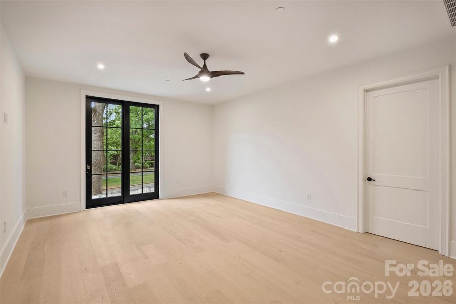 Spacious, unfurnished interior of a new home in , Charlotte (Image 25).