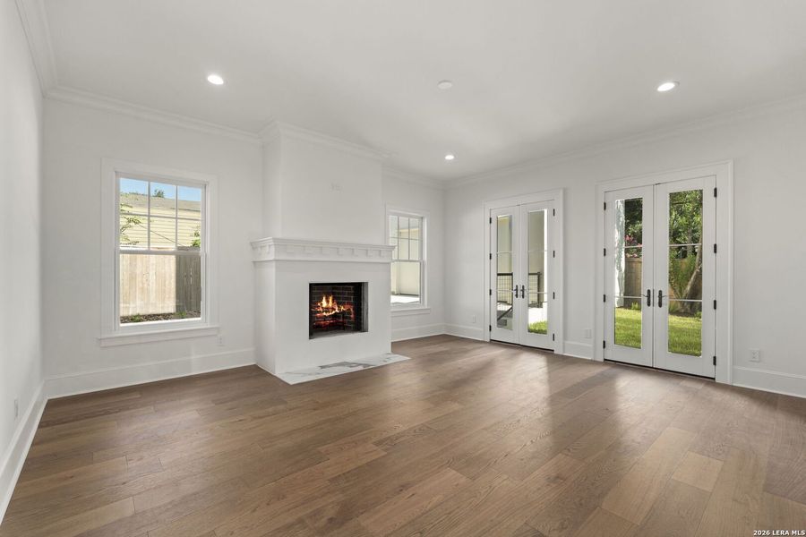 Spacious, unfurnished interior of a new home in , San Antonio (Image 41).