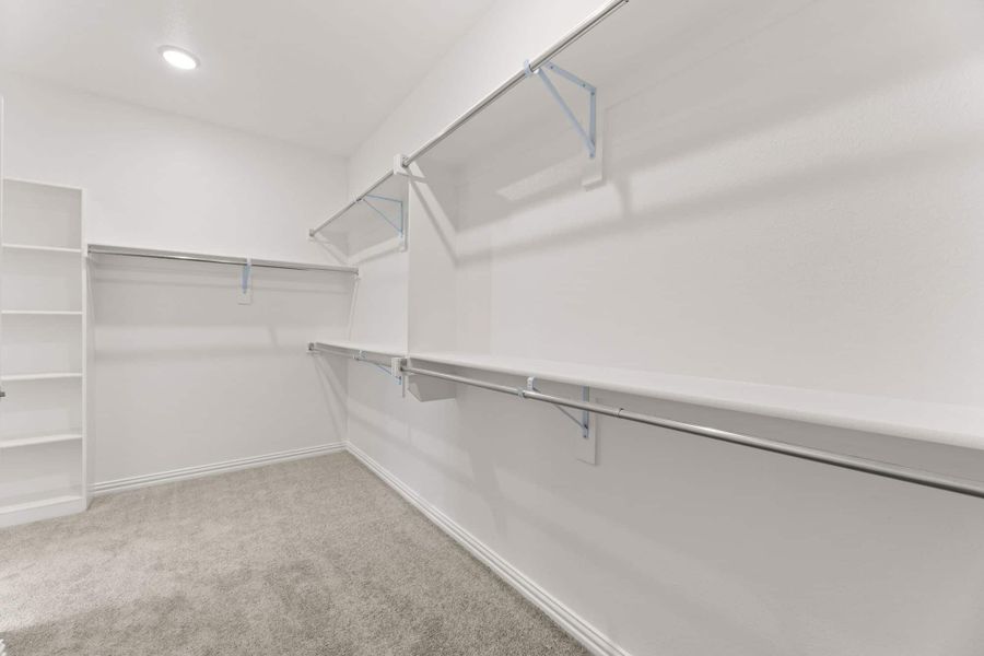 Representative unfurnished interior of a home built from the Walton by UnionMain Homes in Elevon, Lavon (Image 23).