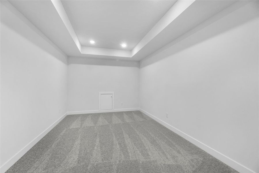 Representative image. Features, selections and colors may vary.