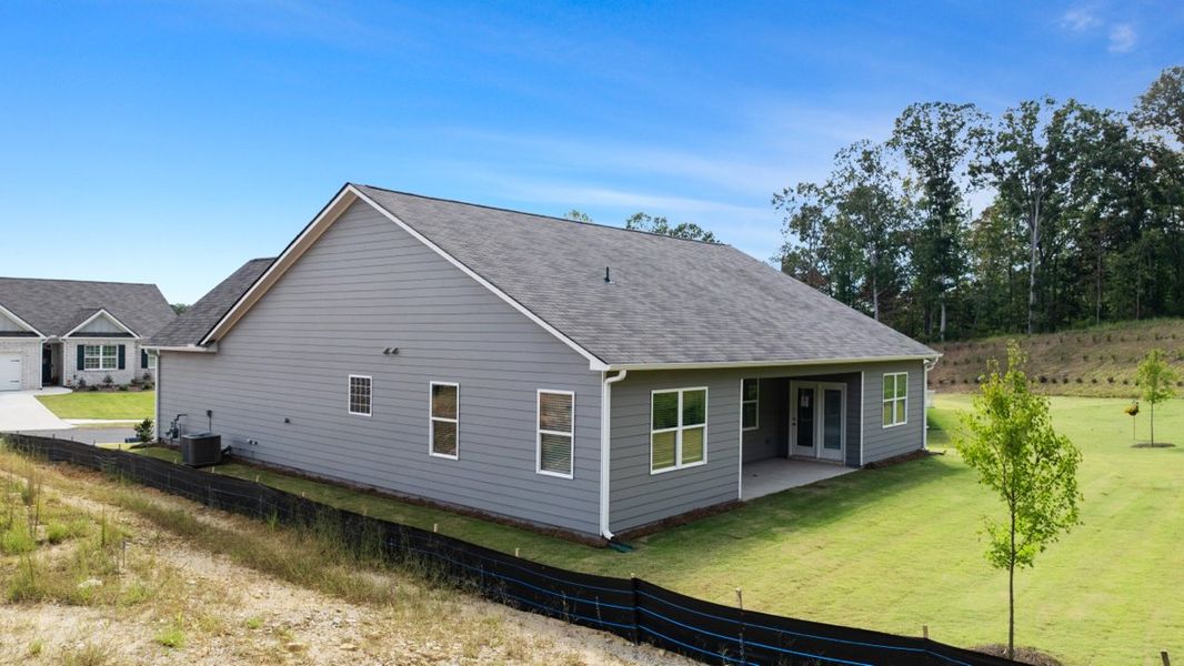 Representative exterior details of a home built from the Denton by D.R. Horton in Lost Creek, Dallas (Image 3). Representative exterior details of a home built from the Denton by D.R. Horton in Lost Creek, Dallas (Image 3).