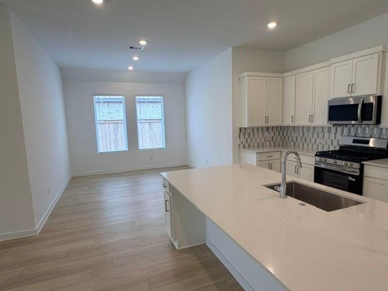 Furnished interior view inside a new home in Kresston, Montgomery (Image 10). Furnished interior view inside a new home in Kresston, Montgomery (Image 10).