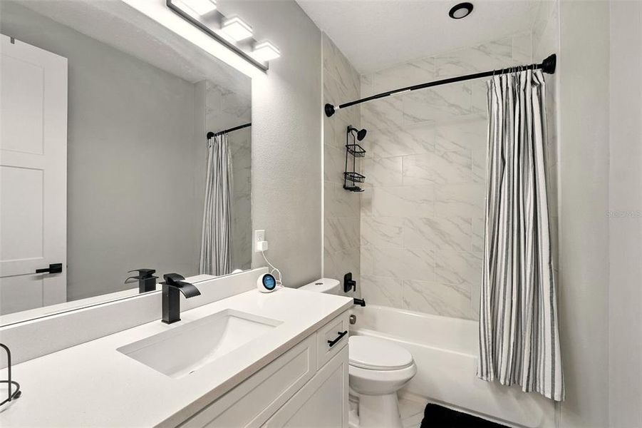 Furnished interior view inside a new home in , Orlando (Image 11).