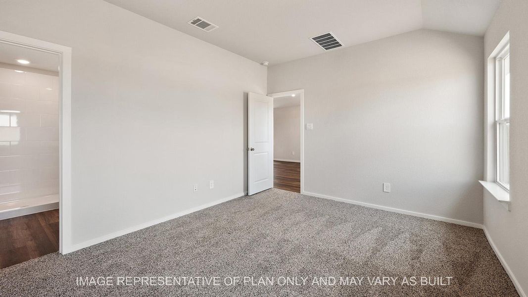 Spacious, unfurnished interior of a new home in Midtown Reserve, College Station (Image 12).