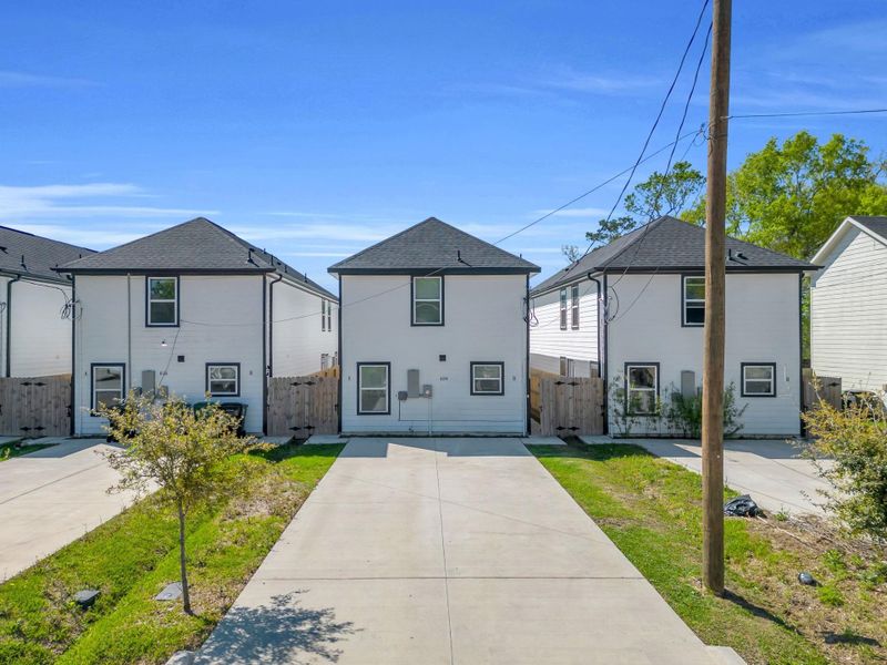 Front exterior of a new home in , Houston, TX, highlighting curb appeal (Image 2). Front exterior of a new home in , Houston, TX, highlighting curb appeal (Image 2).
