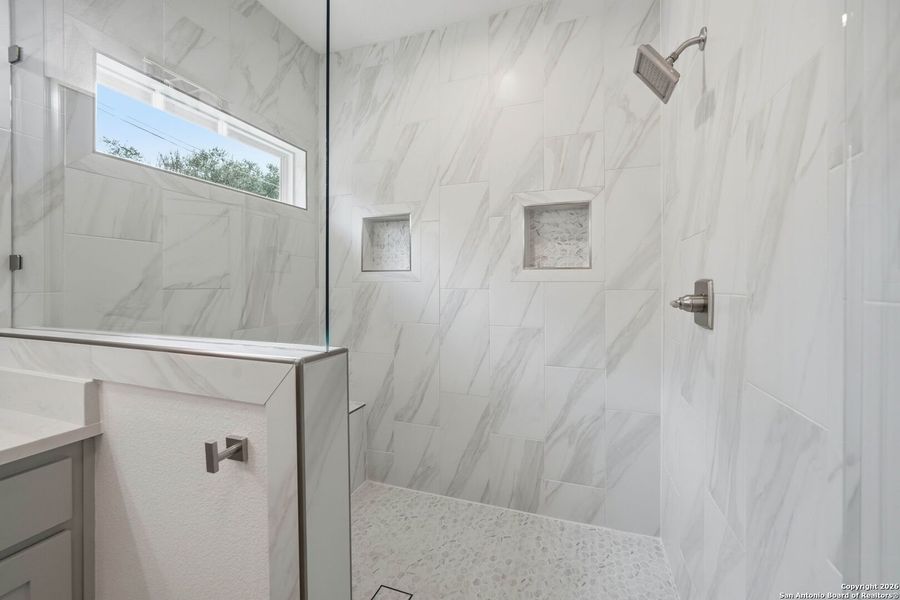 Image 36 of a home in .