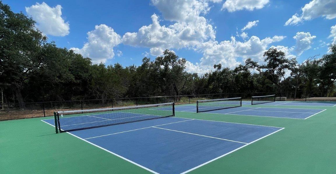 Community amenities in Berry Creek Highlands, Georgetown (Image 10).