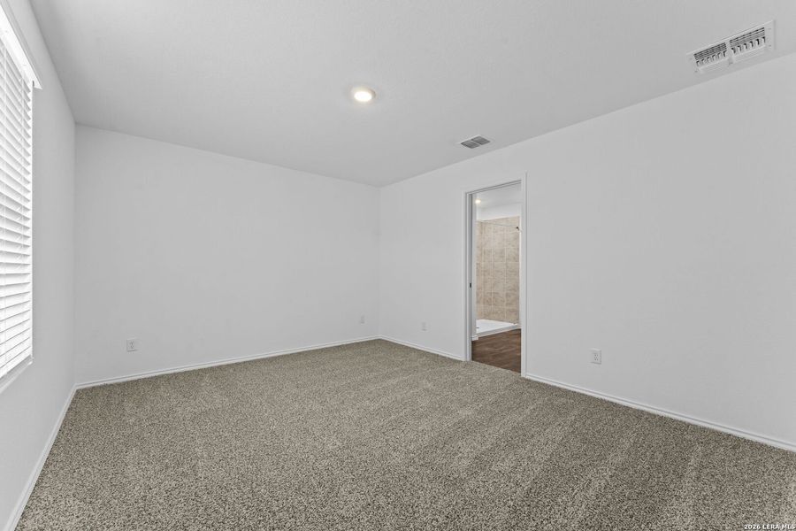 Spacious, unfurnished interior of a new home in Preserve at Medina, Von Ormy (Image 15).