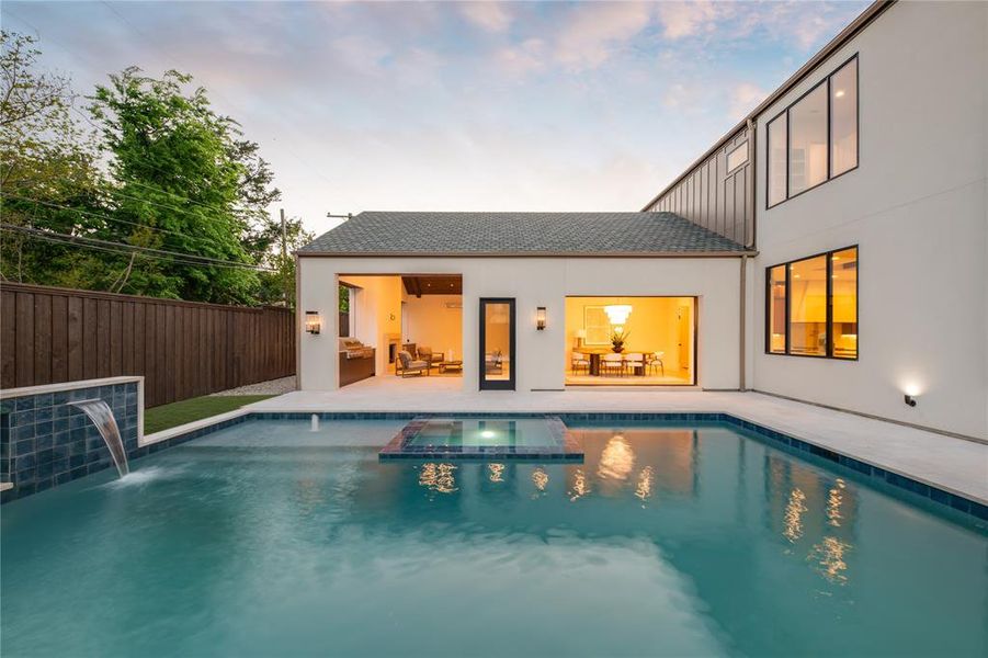 Exterior details and patio area of a home in , Dallas (Image 23).
