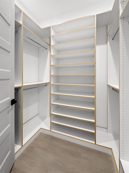 Spacious, unfurnished interior of a new home in , Port St. Lucie (Image 19).