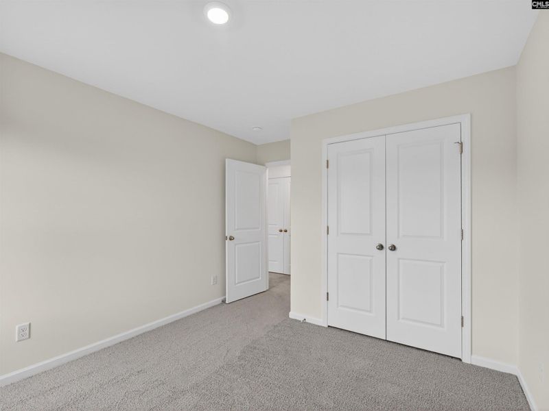 Spacious, unfurnished interior of a new home in Dunbar Village, Cayce (Image 29).
