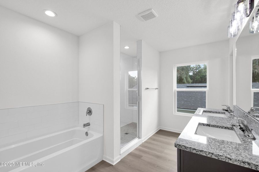 Furnished interior view inside a new home in , Palatka (Image 4).