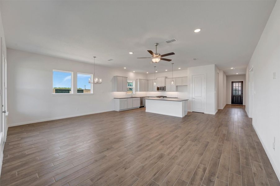 Spacious, unfurnished interior of a new home in Legacy - Retreat Collection, League City (Image 32).