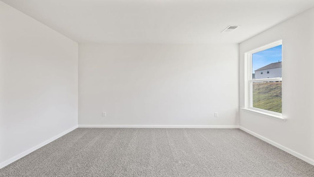 Spacious, unfurnished interior of a new home in Woodhaven, Spartanburg (Image 21).