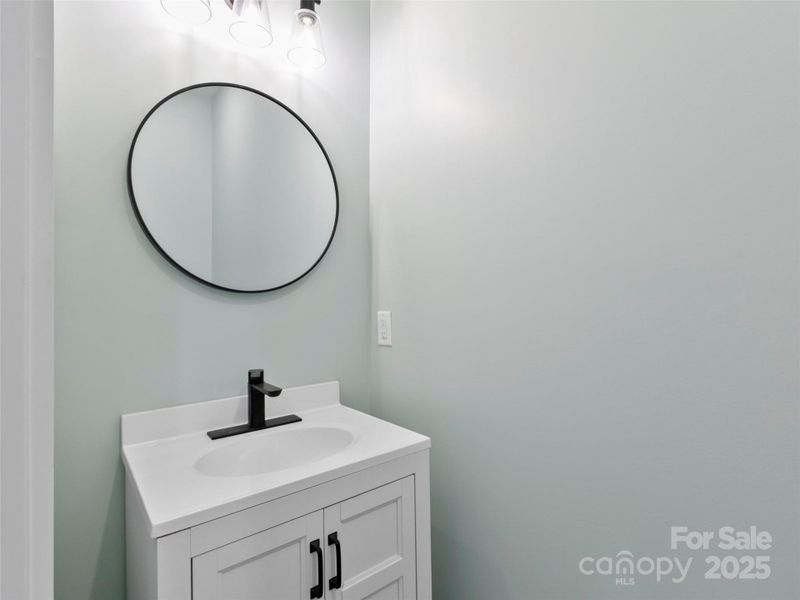 Image 21 of a home in .