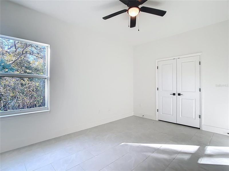 Spacious, unfurnished interior of a new home in , Lehigh Acres (Image 39).