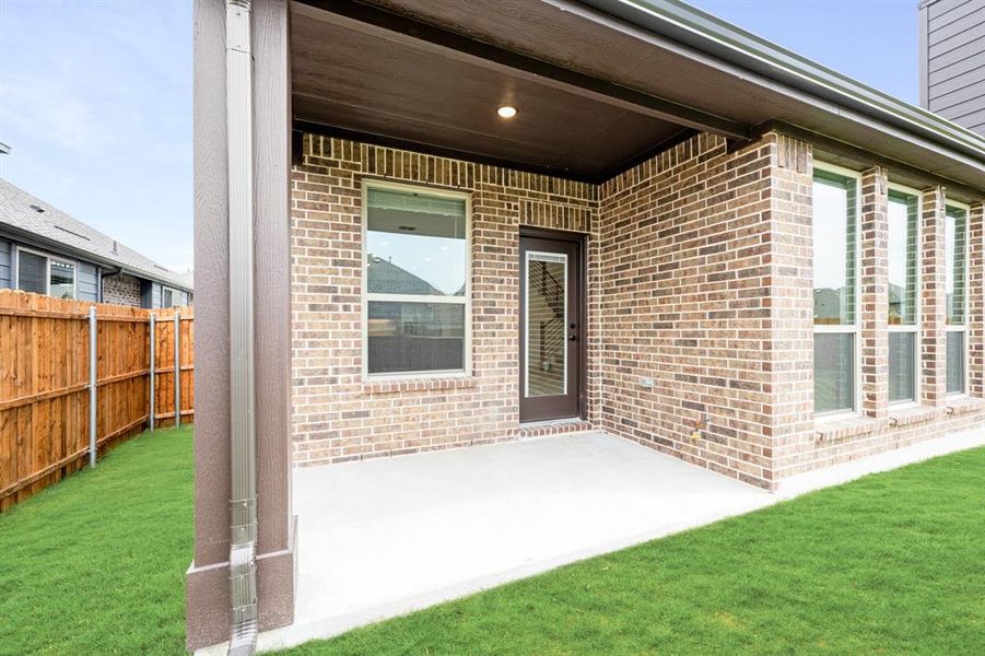 Image 33 of a home in West Crossing.