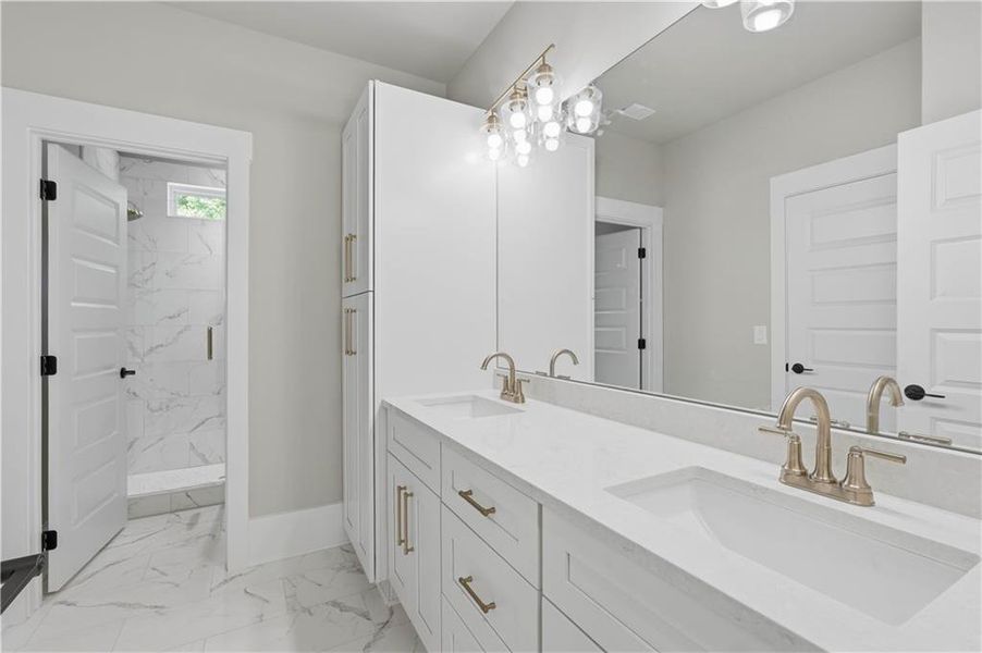 Furnished interior view inside a new home in , Jefferson (Image 19).