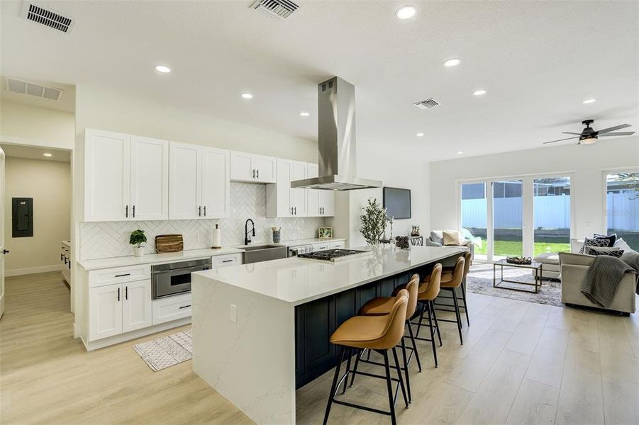 Furnished interior view inside a new home in , Largo (Image 14).