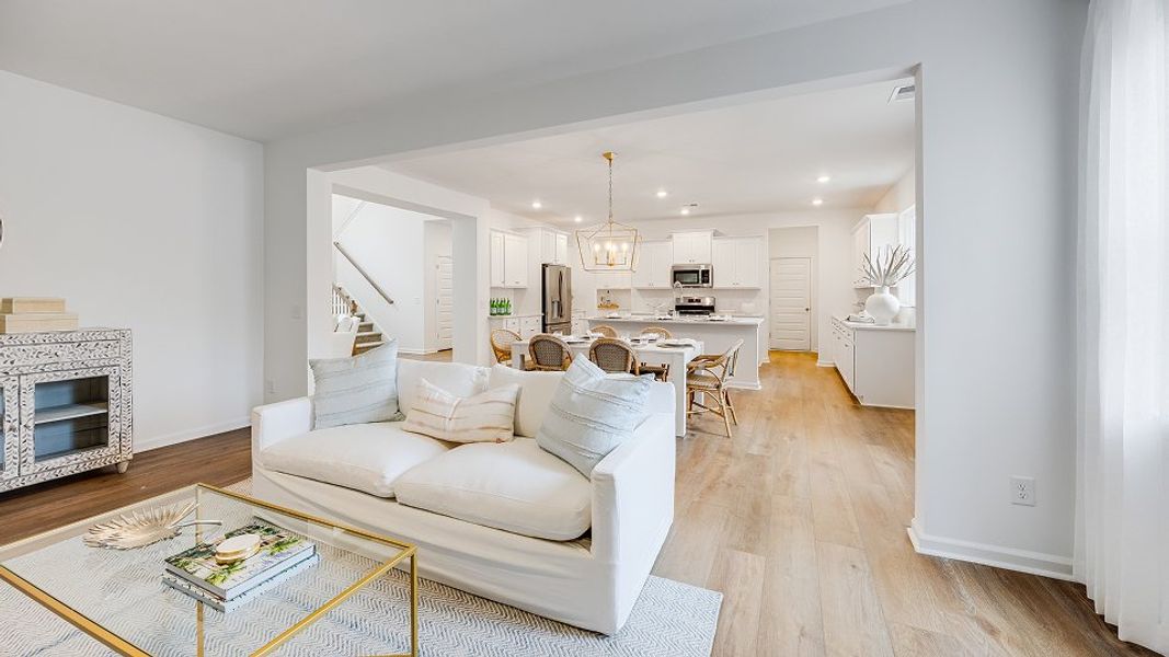 3565 Jasper Flex 1of3 F1 Base3