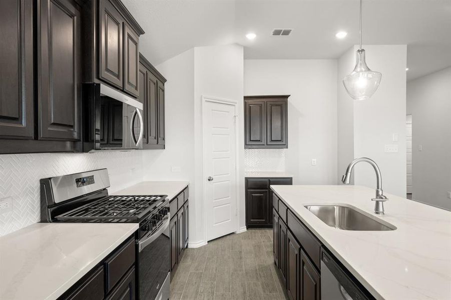 1908 Seminole- Kitchen-4