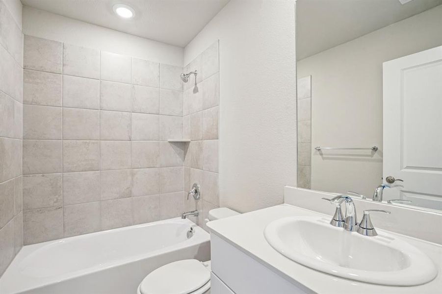 Furnished interior view inside a new home in Lakehaven - Signature Series, Farmersville (Image 12). Furnished interior view inside a new home in Lakehaven - Signature Series, Farmersville (Image 12).