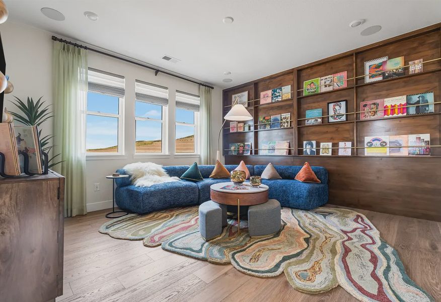 Amelia Model Loft - 13 of 13