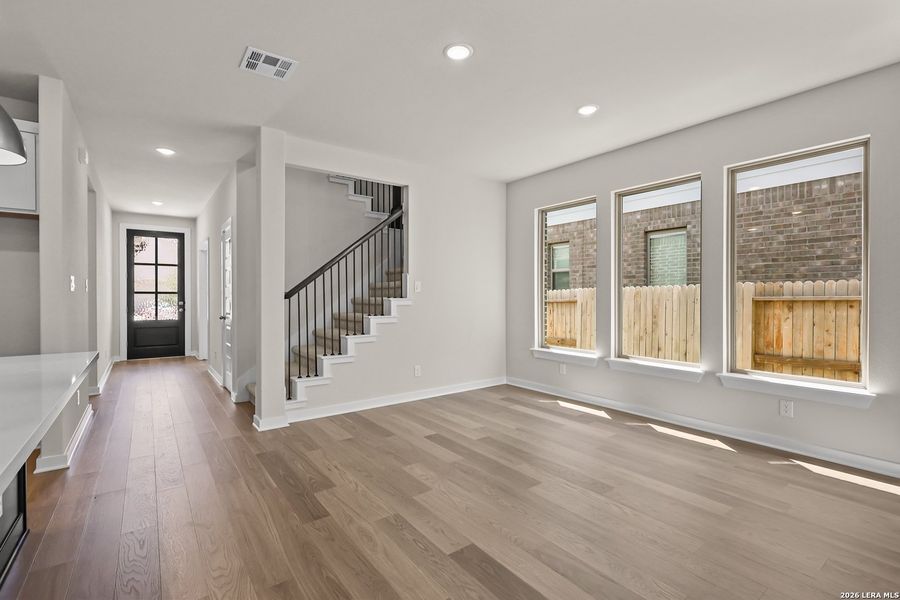 Spacious, unfurnished interior of a new home in Stillwater Ranch, San Antonio (Image 29).