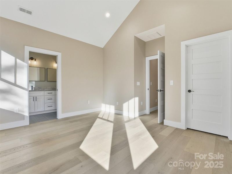 Image 29 of a home in .