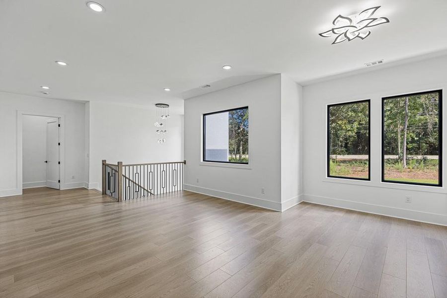 Spacious, unfurnished interior of a new home in , Jefferson (Image 30).