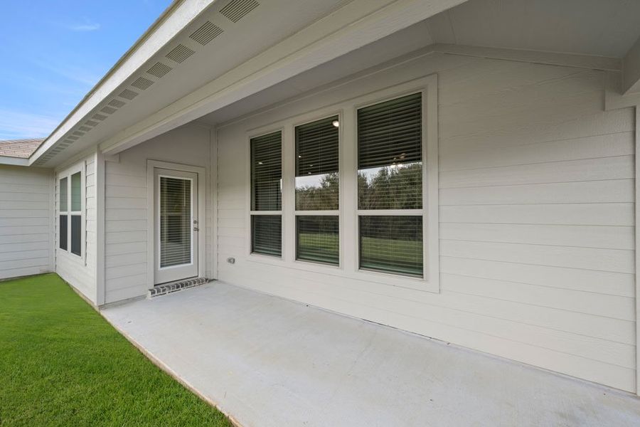 Front exterior of a new home in Mountain Valley, Burleson, TX, highlighting curb appeal (Image 27). Front exterior of a new home in Mountain Valley, Burleson, TX, highlighting curb appeal (Image 27).