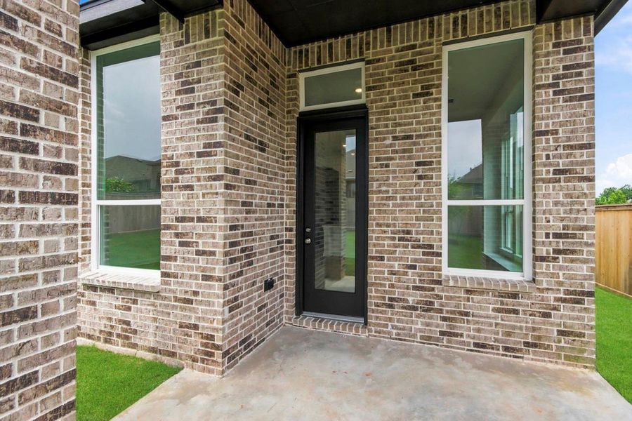 Exterior details and patio area of a home in Kresston, Montgomery (Image 2). Exterior details and patio area of a home in Kresston, Montgomery (Image 2).