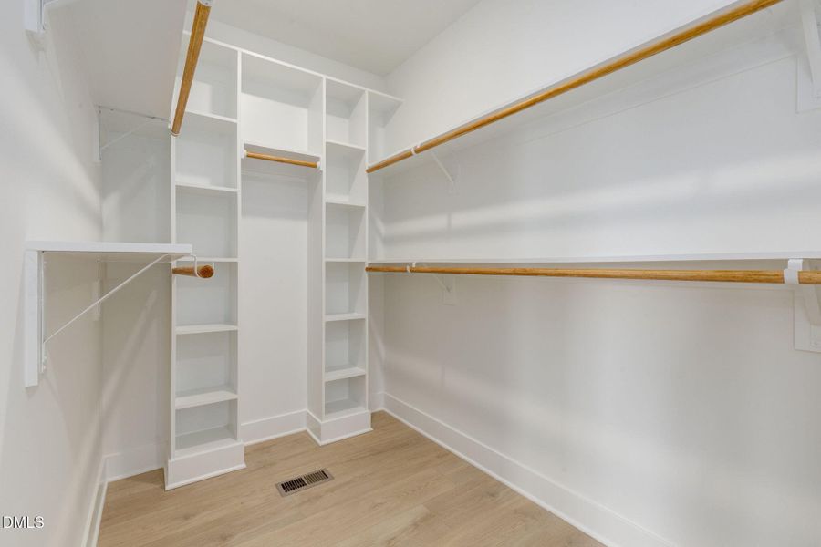 67-web-or-mls-Roombiance67