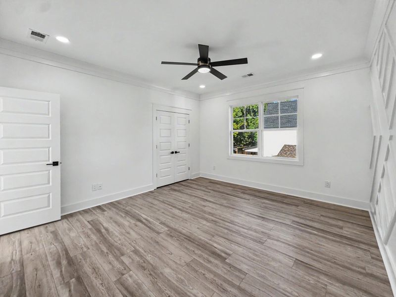 Spacious, unfurnished interior of a new home in , North Charleston (Image 39).