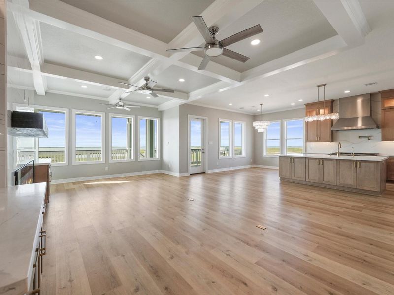 Spacious, unfurnished interior of a new home in , Freeport (Image 21).