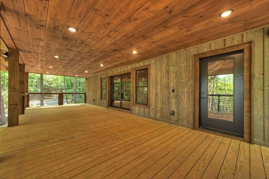 Exterior details and patio area of a home in , Blue Ridge (Image 28).