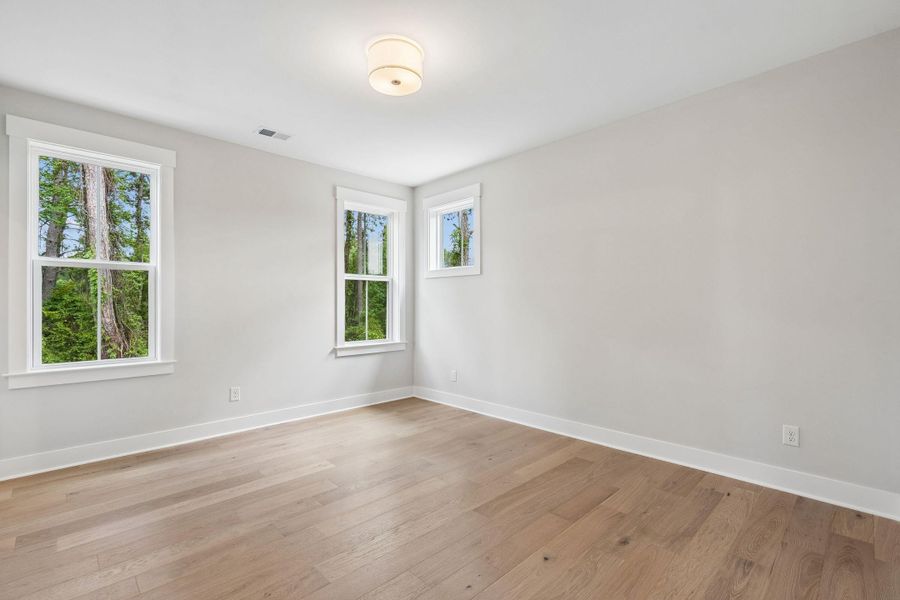 Spacious, unfurnished interior of a new home in , Mount Pleasant (Image 60).