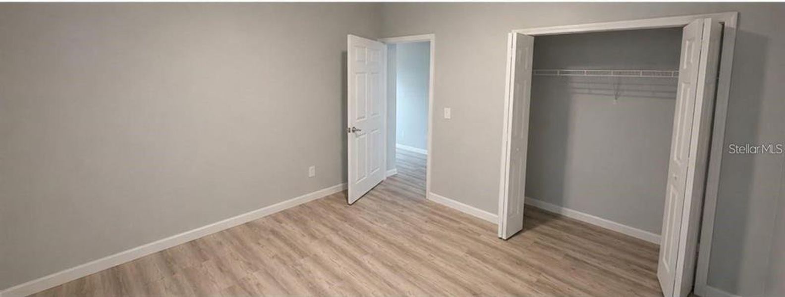 Spacious, unfurnished interior of a new home in , Daytona Beach (Image 6).