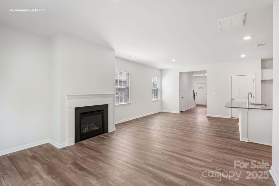 Spacious, unfurnished interior of a new home in Stanton, Richburg (Image 27).