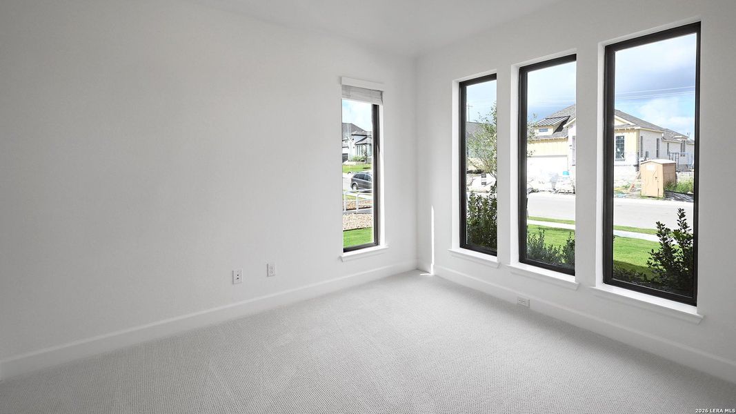 Spacious, unfurnished interior of a new home in Cibolo Valley Heights, Cibolo (Image 19).