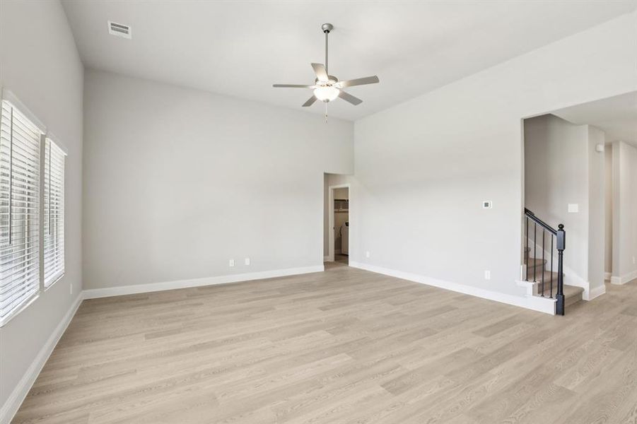 Photo is not of the actual home, but is an inspirational photo of builder’s model home and may depict options, furnishings, and/or decorator features that are not included. Photo is not of the actual home, but is an inspirational photo of builder’s model home and may depict options, furnishings, and/or decorator features that are not included.