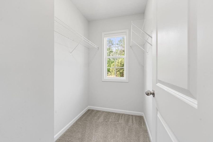 Spacious, unfurnished interior of a new home in , Lawrenceville (Image 28).