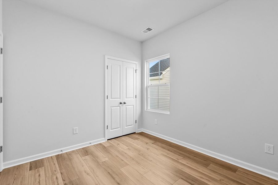Spacious, unfurnished interior of a new home in , Summerville (Image 20).