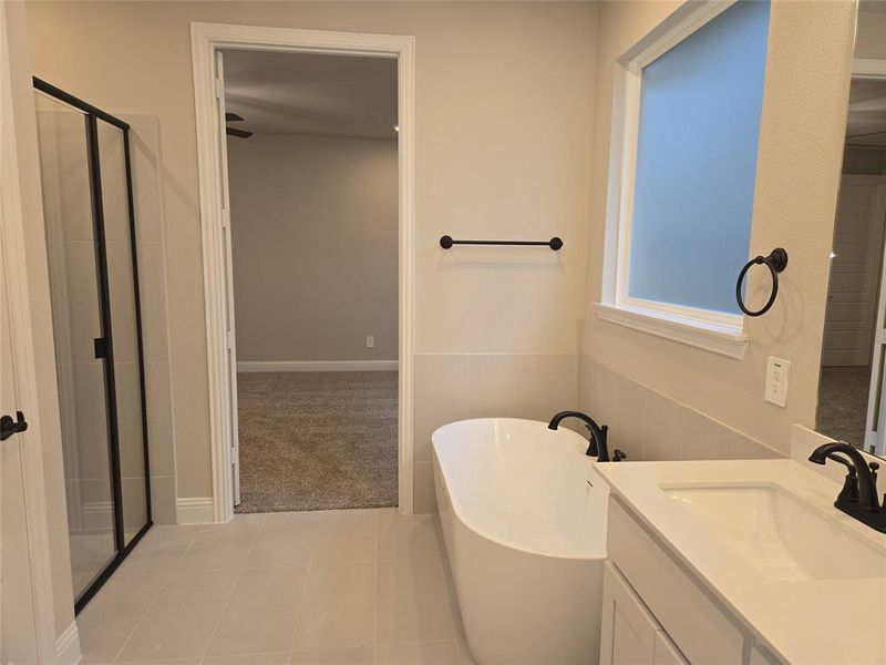 Furnished interior view inside a new home in , Rowlett (Image 7).