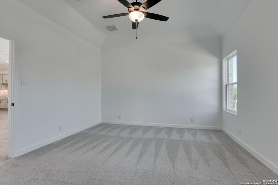Spacious, unfurnished interior of a new home in Arcadia Ridge, San Antonio (Image 23). Spacious, unfurnished interior of a new home in Arcadia Ridge, San Antonio (Image 23).