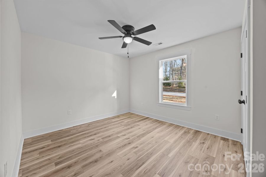 Spacious, unfurnished interior of a new home in , Salisbury (Image 26).