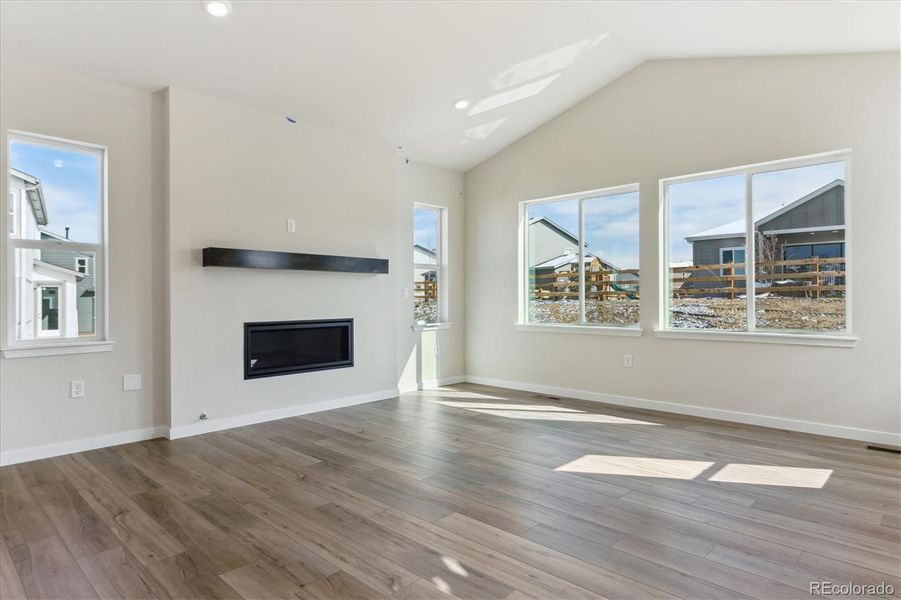 Spacious, unfurnished interior of a new home in Trails at Smoky Hill, Parker (Image 22).