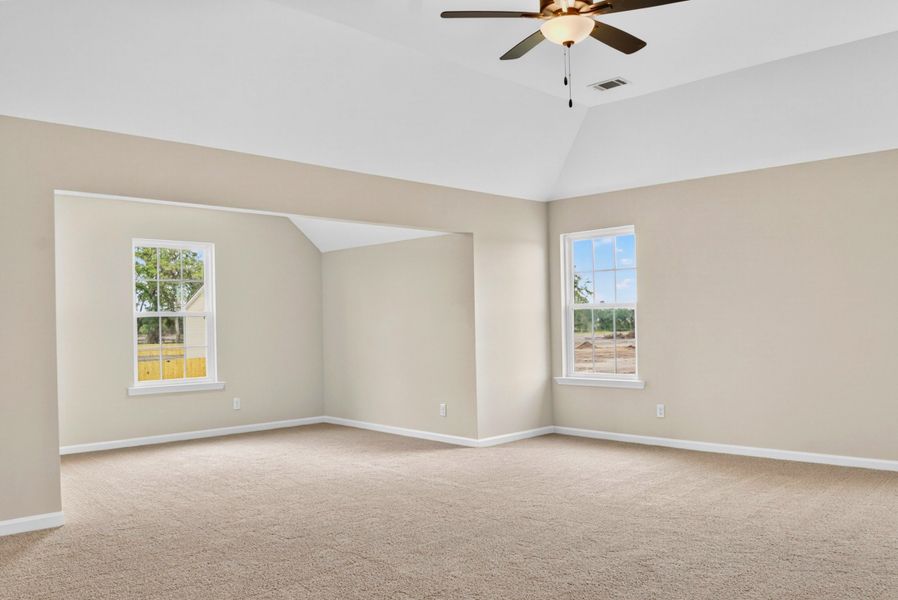 Representative unfurnished interior of a home built from the The Sunbury by RTS Homes in Doctor's Creek, Ludowici (Image 35).